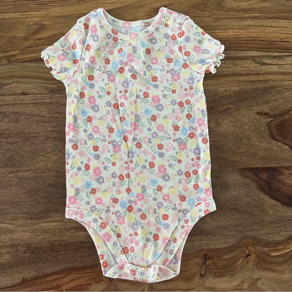 NWOT Garanimals Floral Onesie Size 18 Months